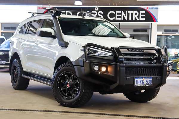 2021 Isuzu MU-X LS-T