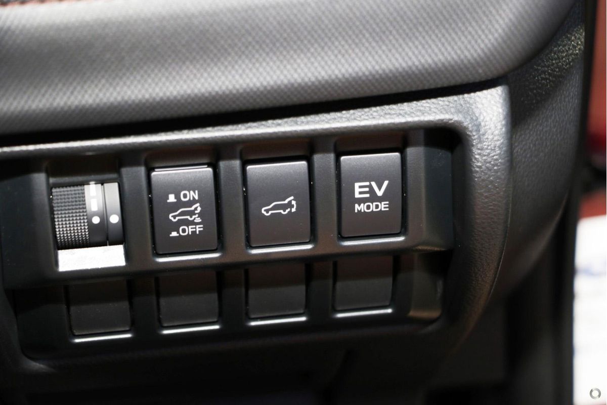 2026 Subaru Forester Hybrid Touring S6
