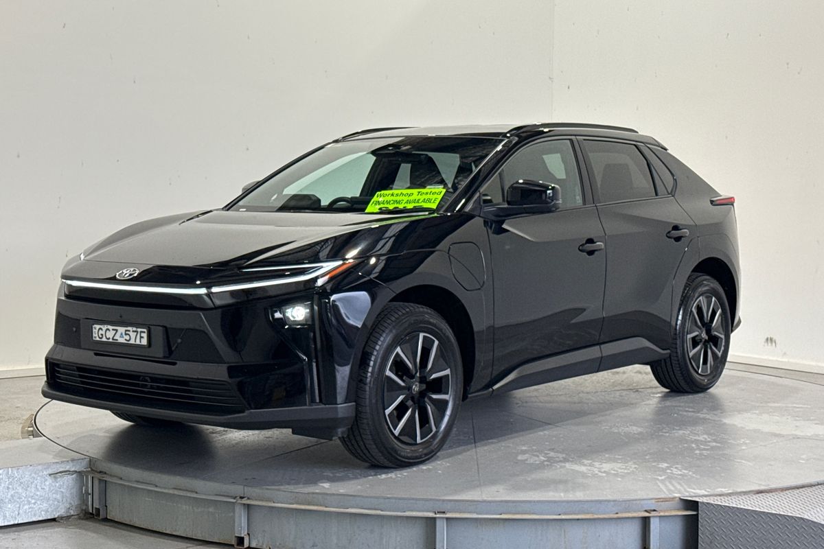 2025 Toyota bZ4X XEAM11R