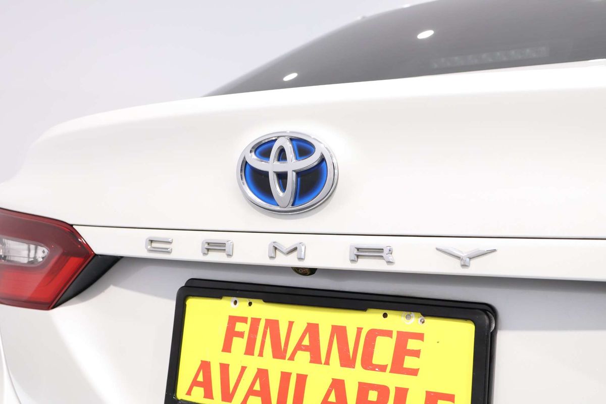 2022 Toyota Camry Ascent AXVH70R