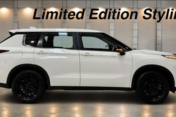 2024 Mitsubishi Outlander ES ZM
