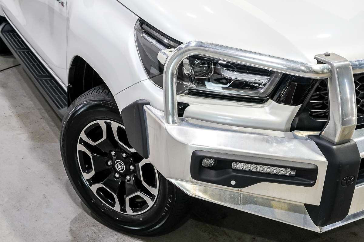 2024 Toyota Hilux SR5 48V GUN126R 4X4