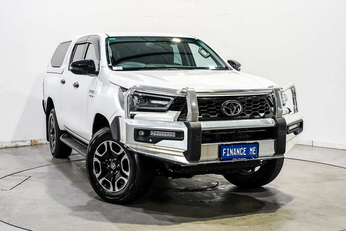 2024 Toyota Hilux SR5 48V GUN126R 4X4