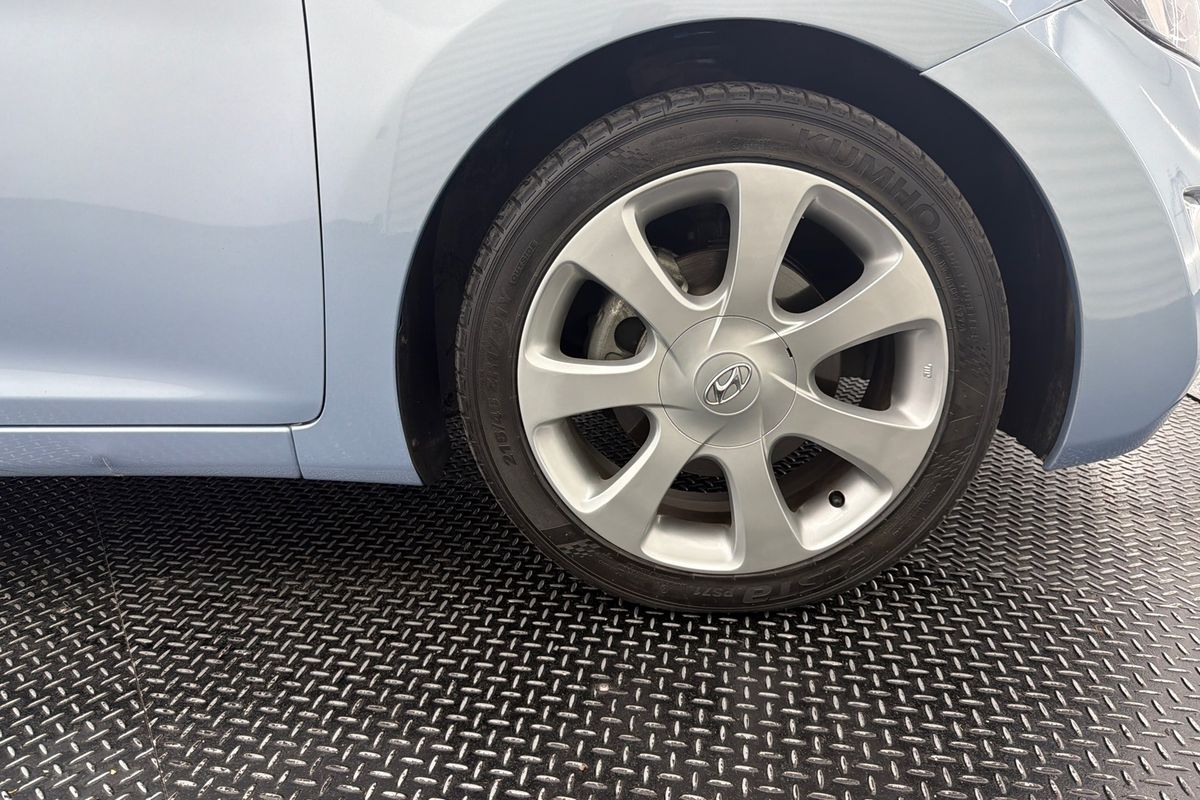 2012 Hyundai Elantra Premium MD