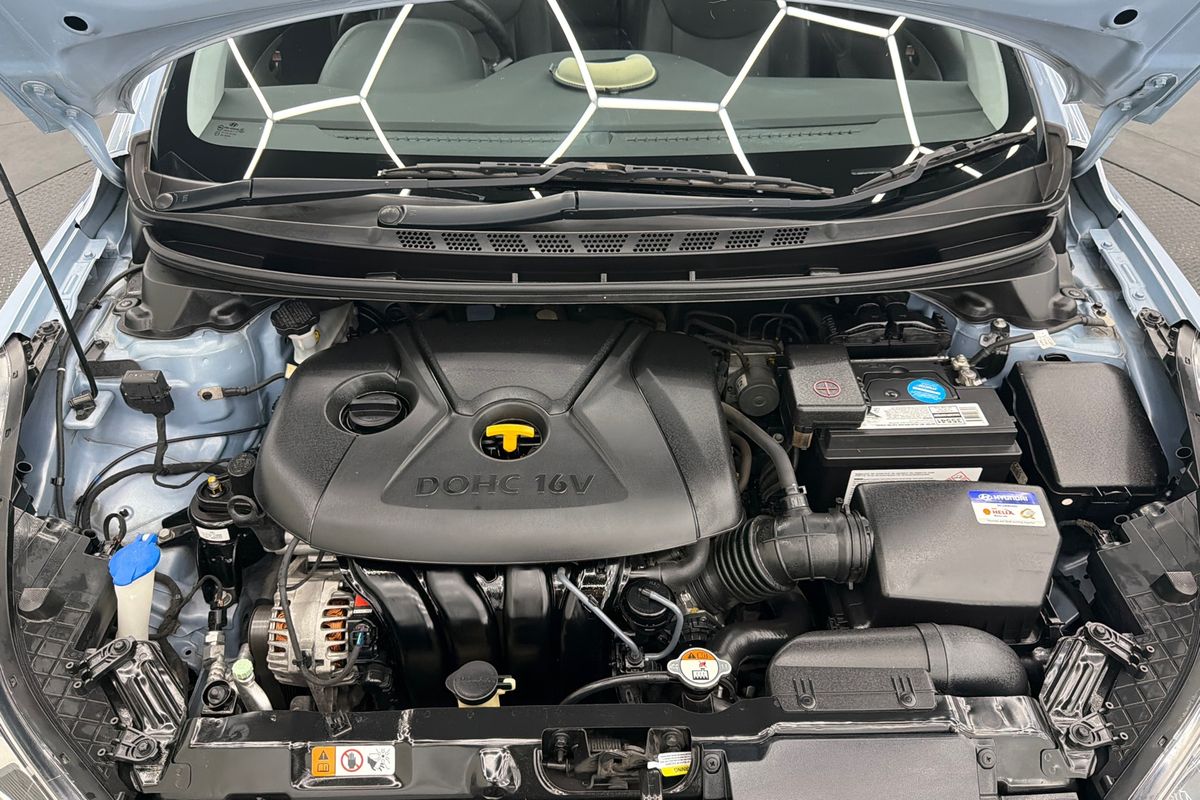 2012 Hyundai Elantra Premium MD