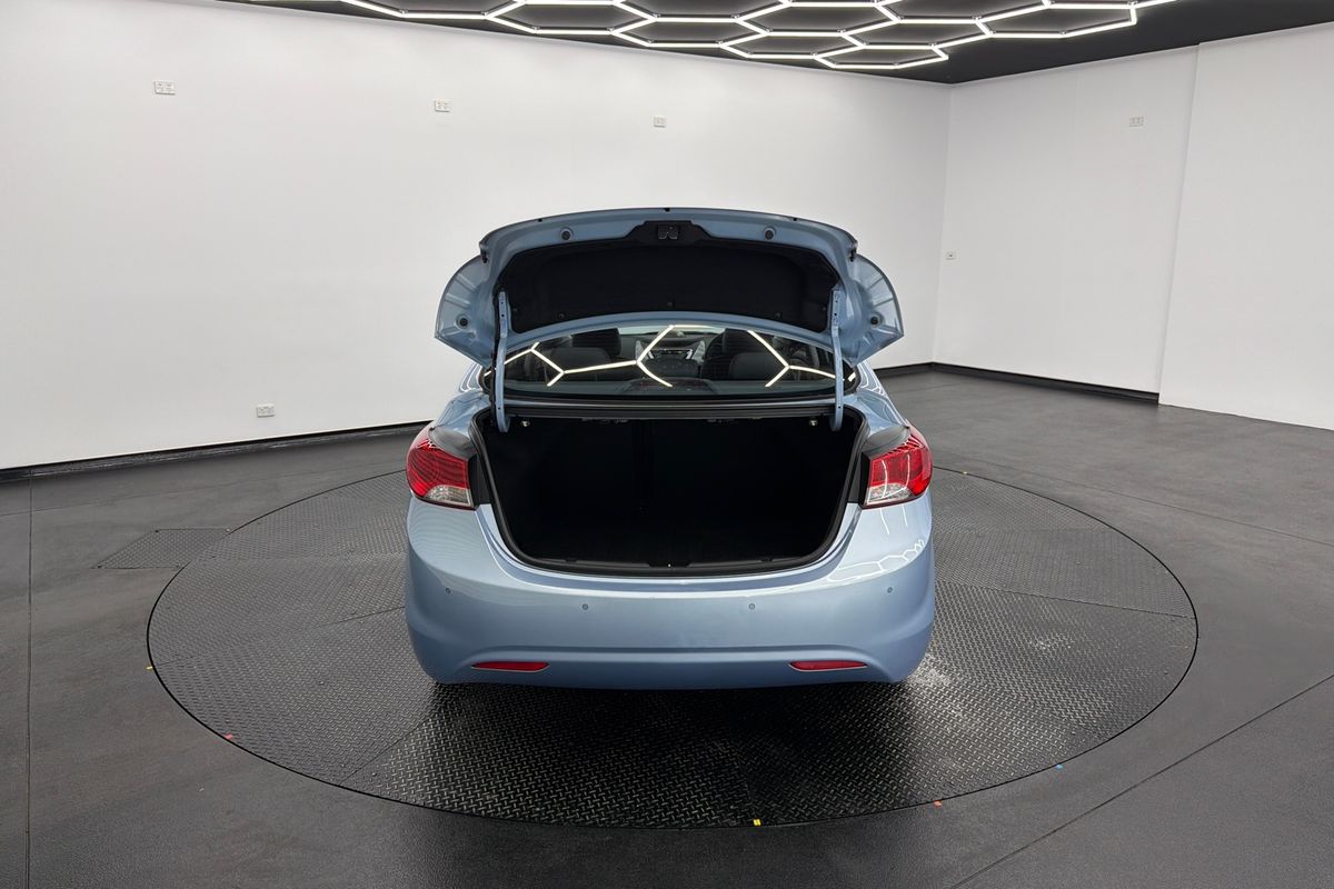 2012 Hyundai Elantra Premium MD