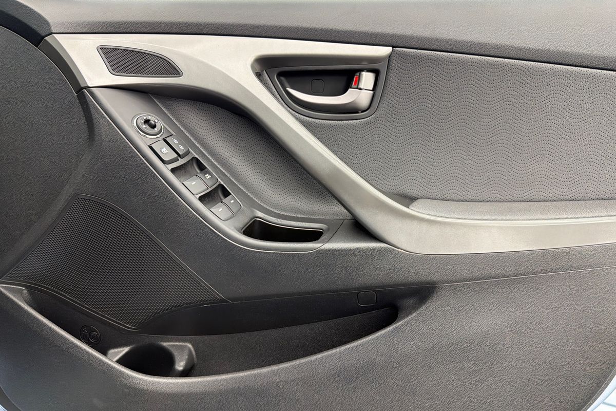 2012 Hyundai Elantra Premium MD