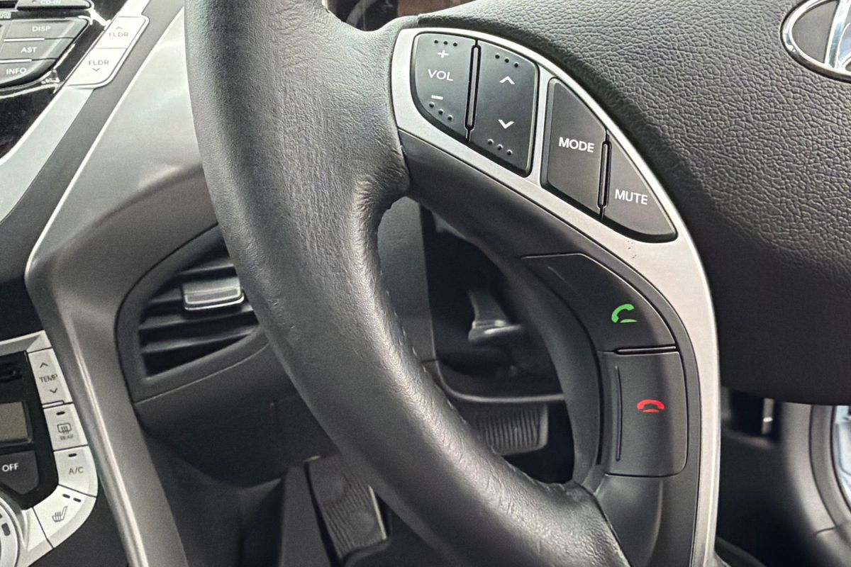 2012 Hyundai Elantra Premium MD