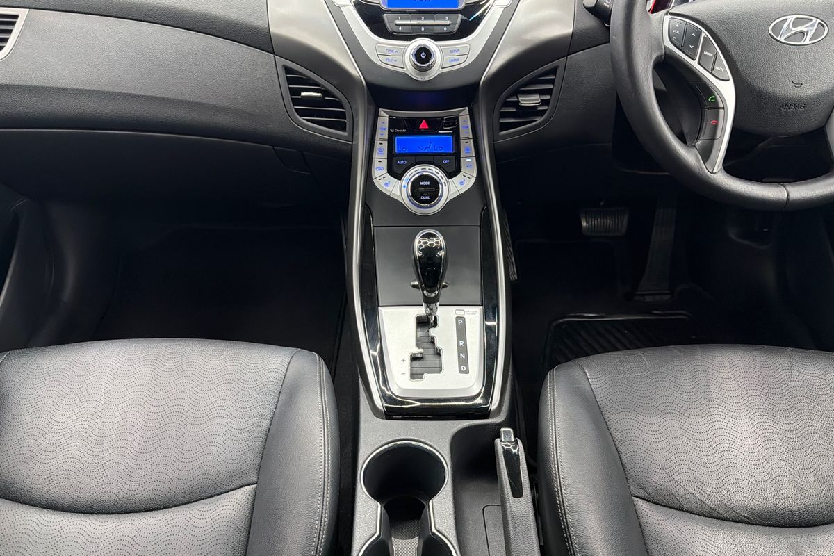 2012 Hyundai Elantra Premium MD