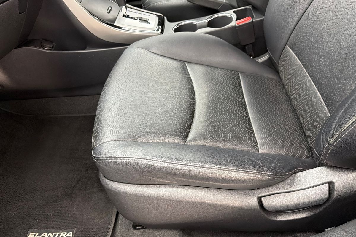 2012 Hyundai Elantra Premium MD