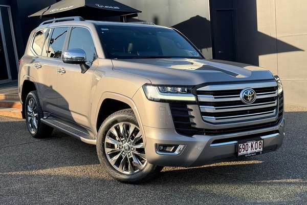 2023 Toyota Landcruiser Sahara ZX FJA300R