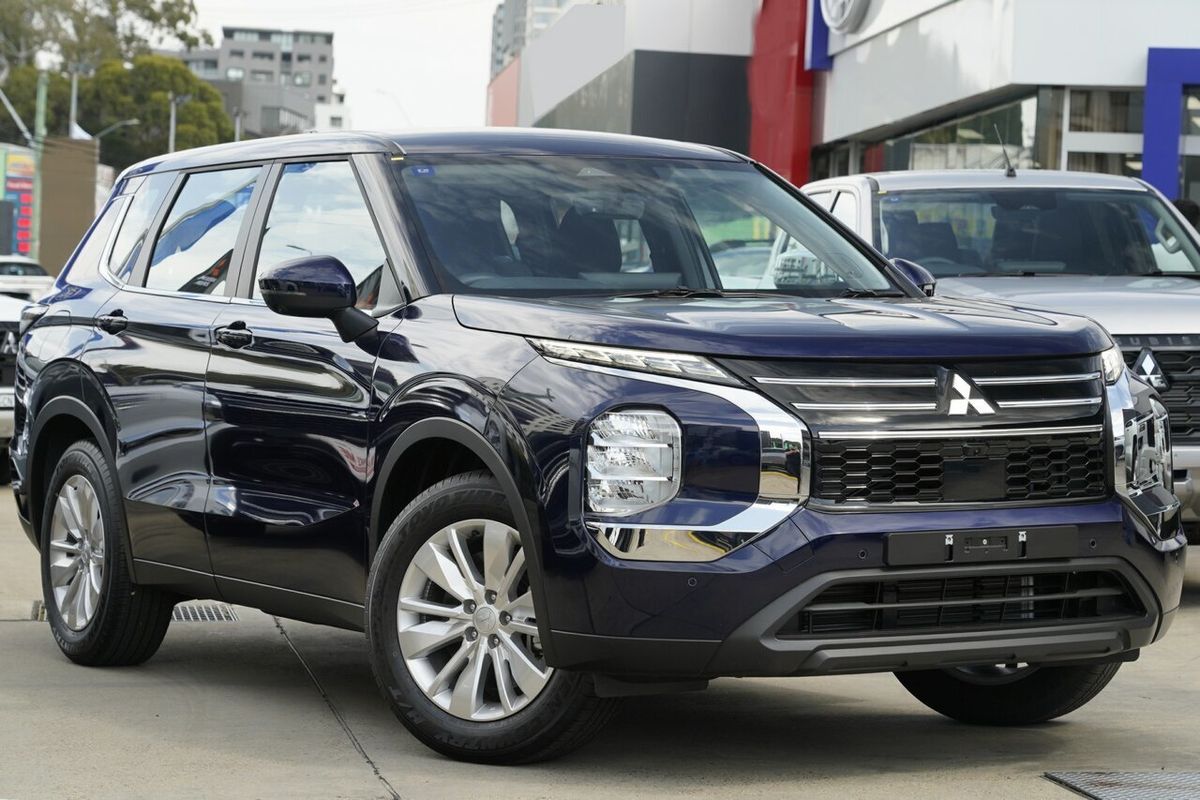 2025 Mitsubishi Outlander ES ZM