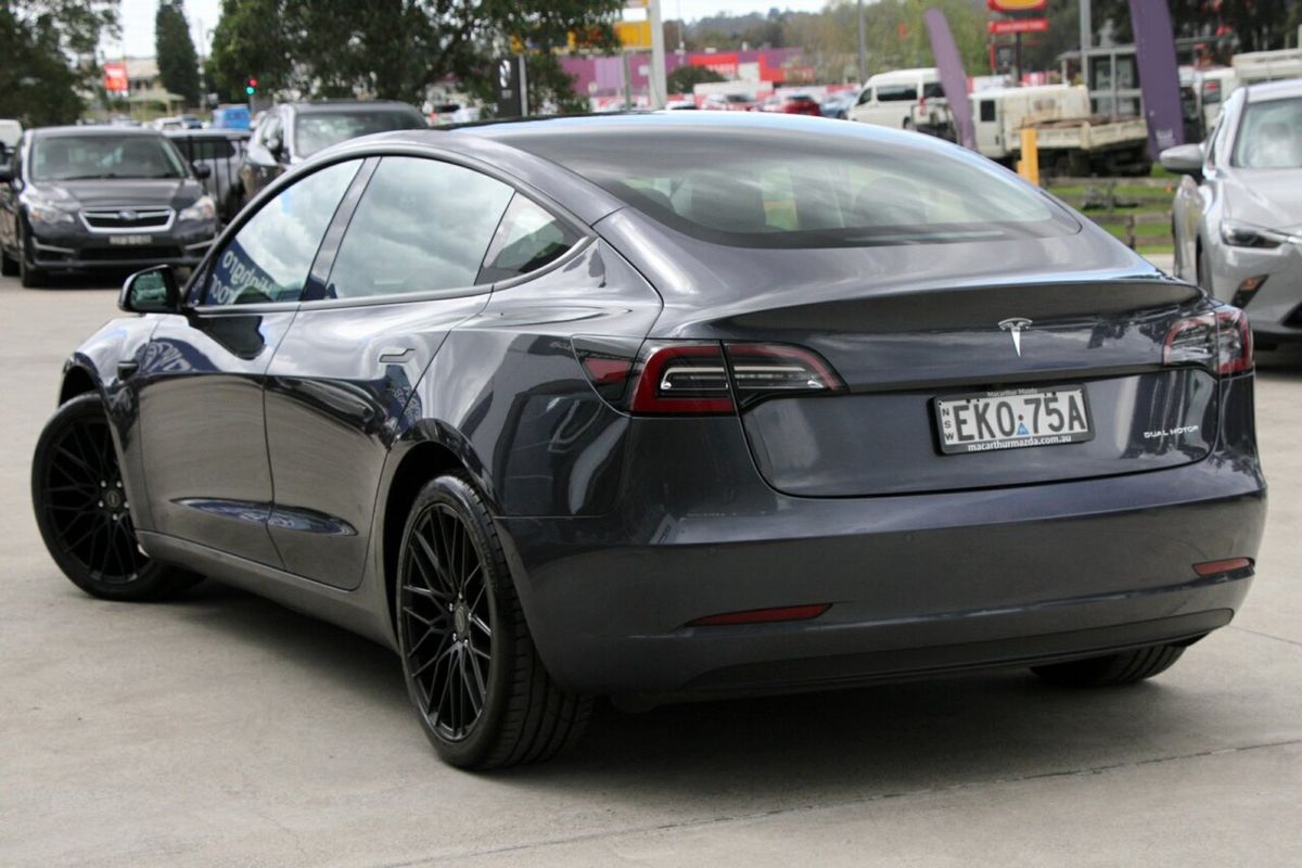 2020 Tesla Model 3 Long Range