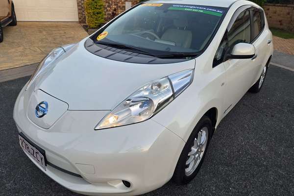 2014 Nissan LEAF ZE0