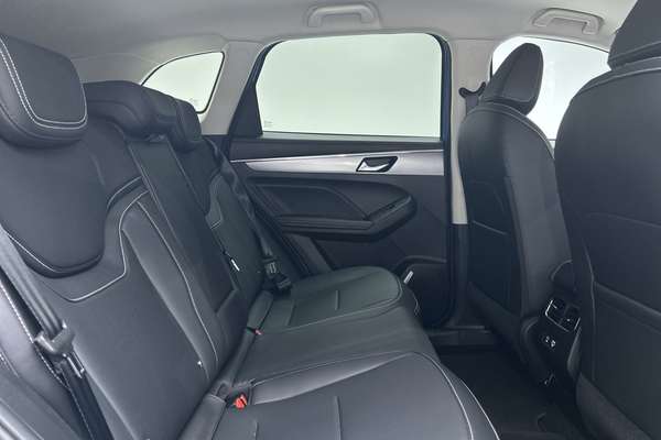 2025 GWM Haval Jolion Lux A01 thumb-11