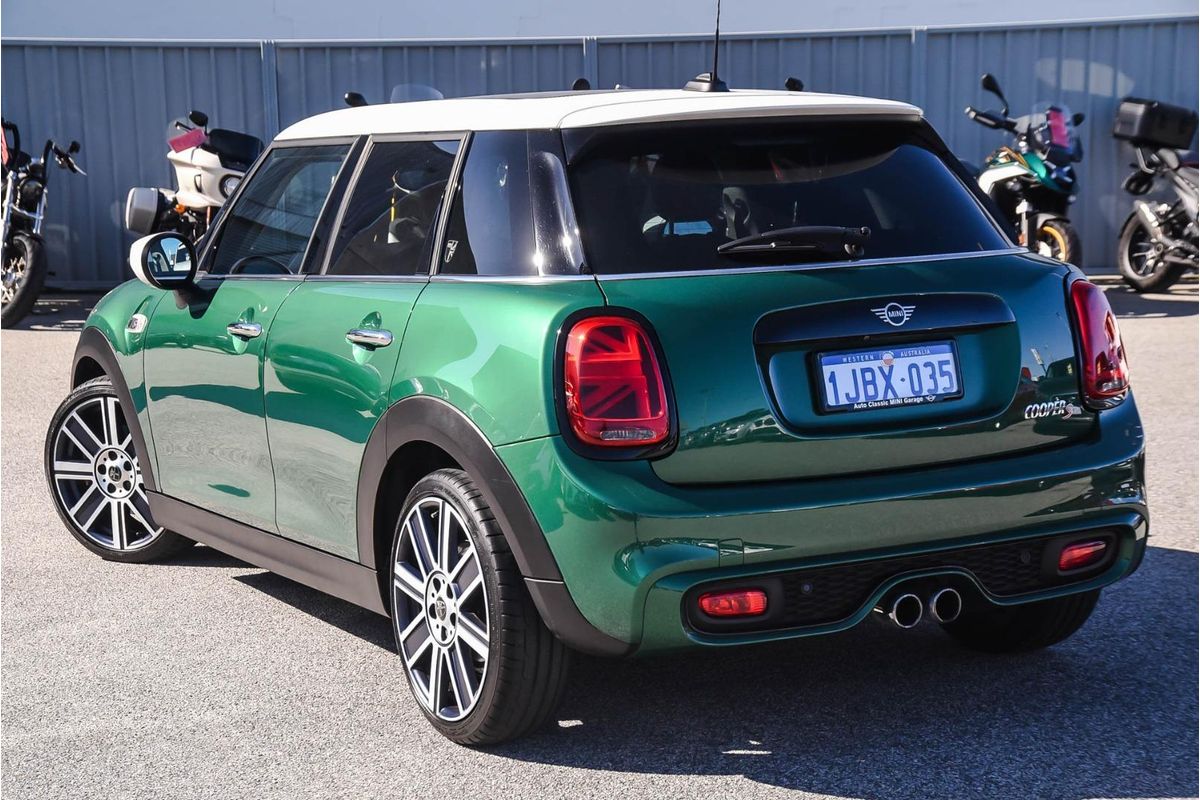 2021 MINI Hatch Cooper S Classic F55 LCI