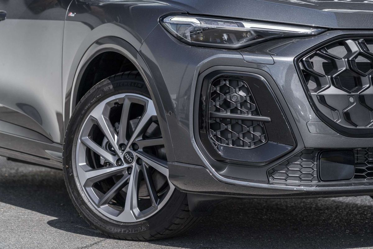 2026 Audi Q5 TDI 150kW sport GU