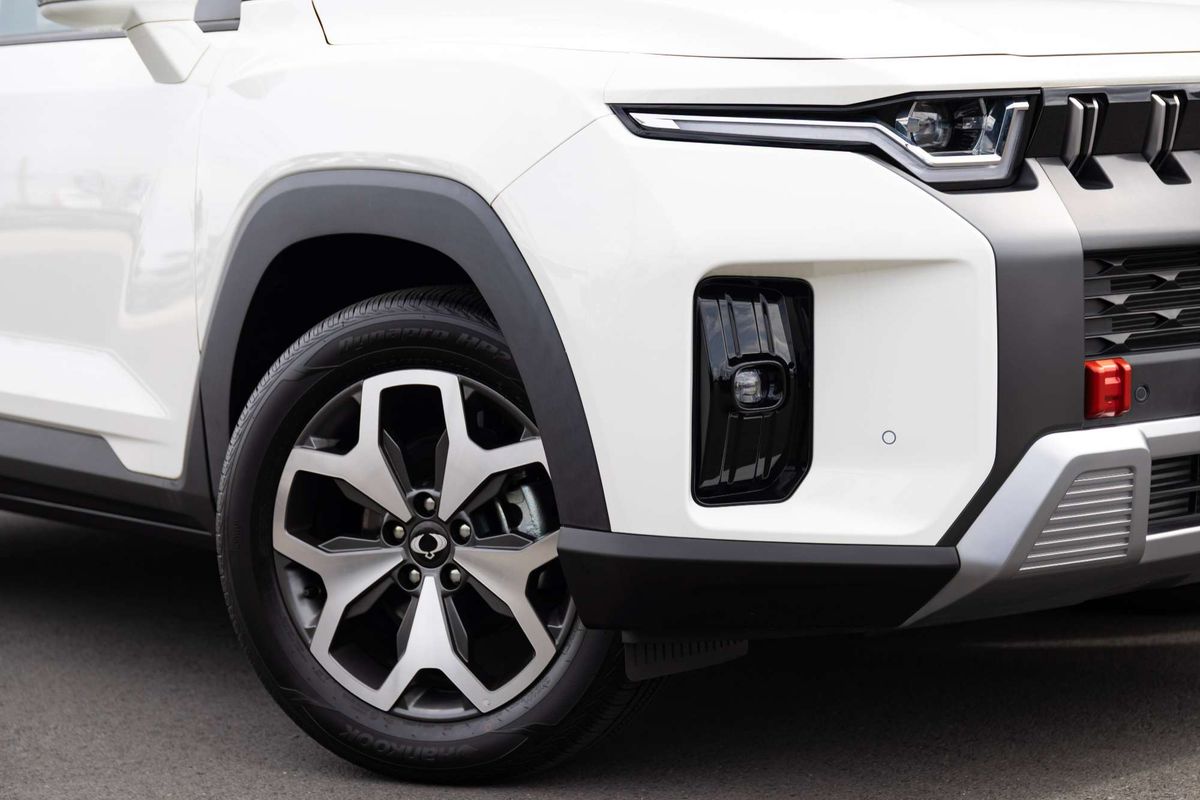 2024 KGM Torres Adventure J116