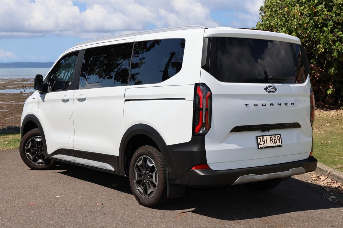 2024 Ford Tourneo Active AV SWB