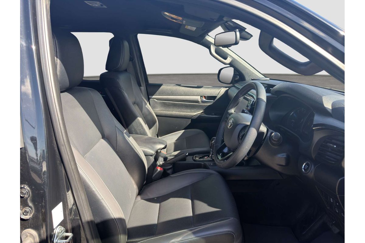 2022 Toyota Hilux Rogue GUN126R 4X4 image 8