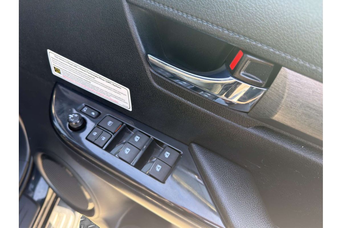 2022 Toyota Hilux Rogue GUN126R 4X4 image 12
