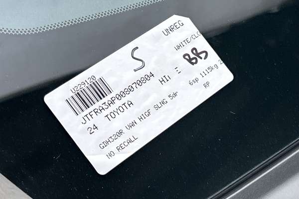 2024 Toyota Hiace GDH300R LWB thumb-22