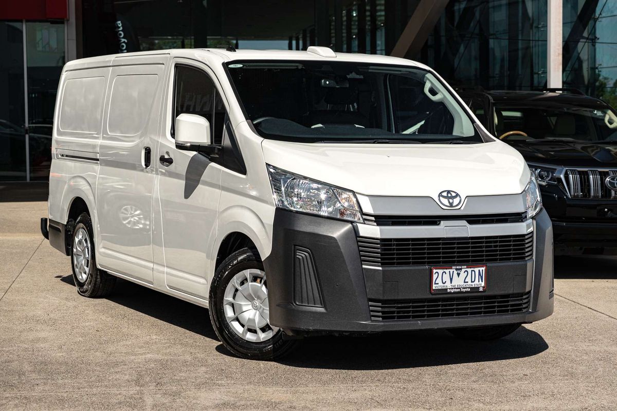 2022 Toyota Hiace GDH300R