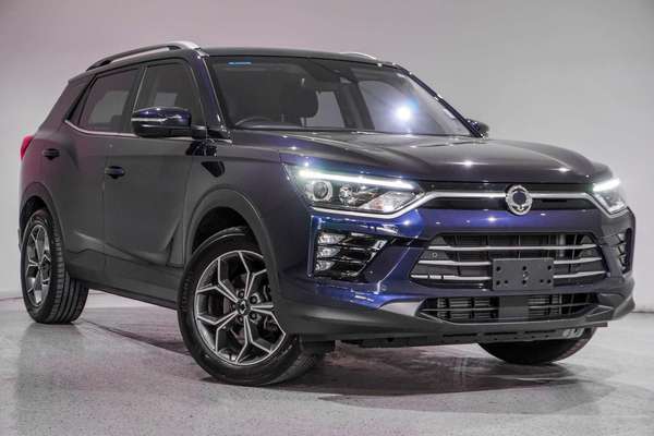 2023 KGM Korando ELX C300