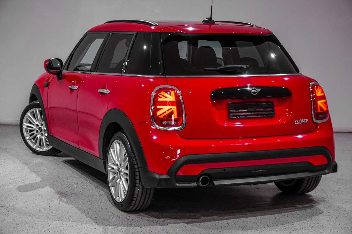 2021 MINI Hatch Cooper Classic F55 LCI-2