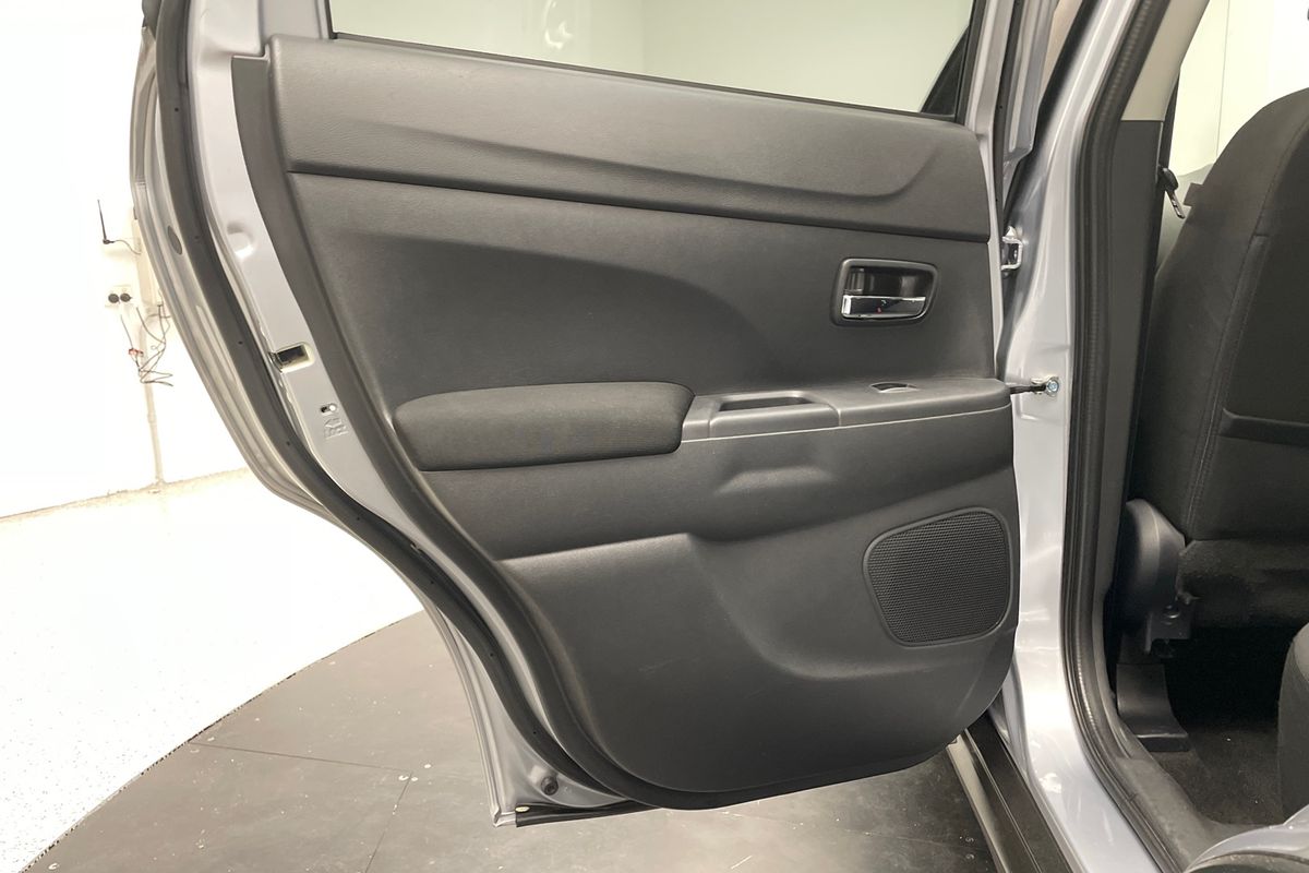 2016 Mitsubishi X
