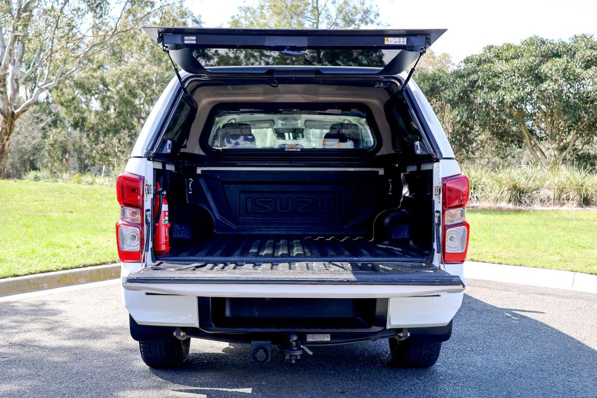 2022 Isuzu D-MAX SX 4X4 image 15