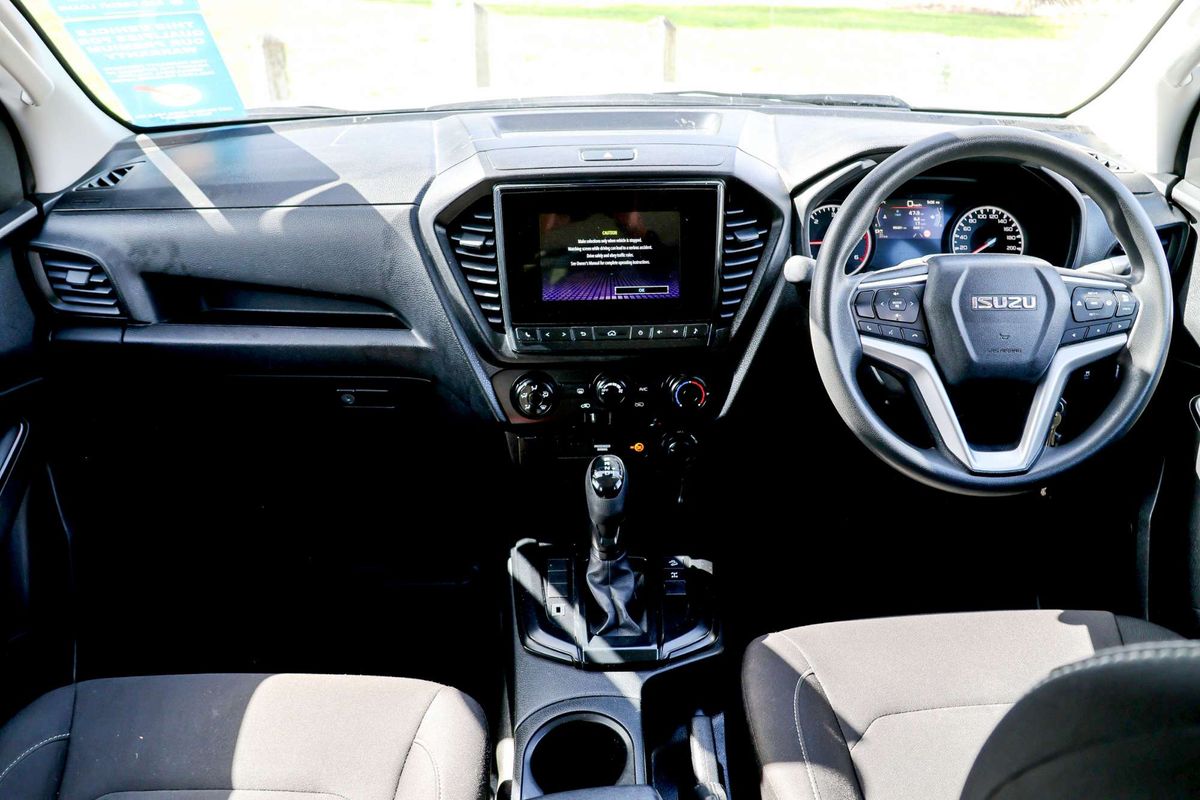 2022 Isuzu D-MAX SX 4X4 image 17