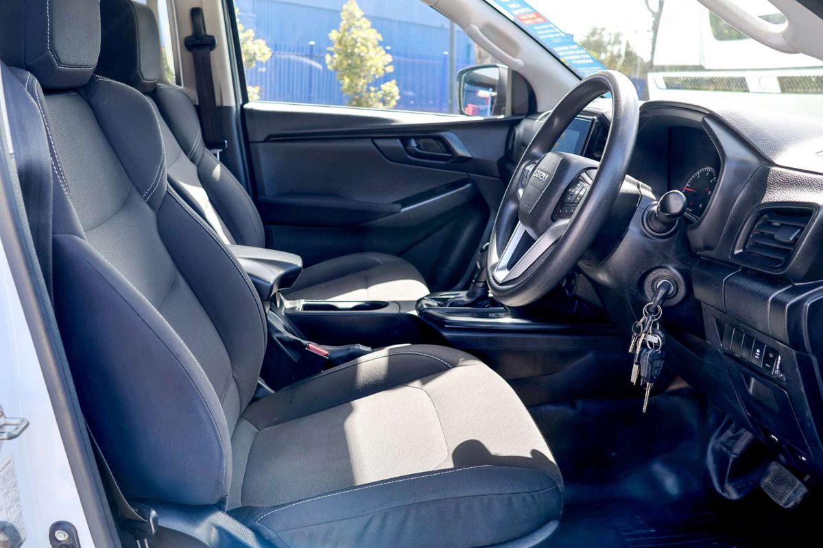 2022 Isuzu D-MAX SX 4X4 image 27