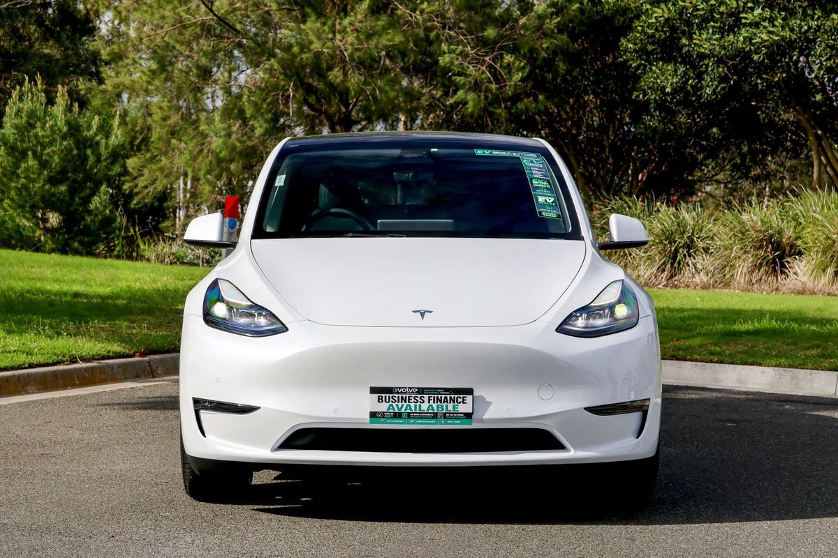 2023 Tesla Model Y Performance
