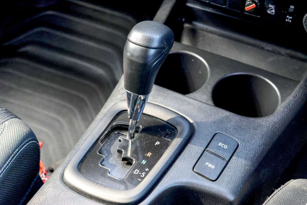 2022 Toyota Hilux SR GUN126R 4X4 image 17