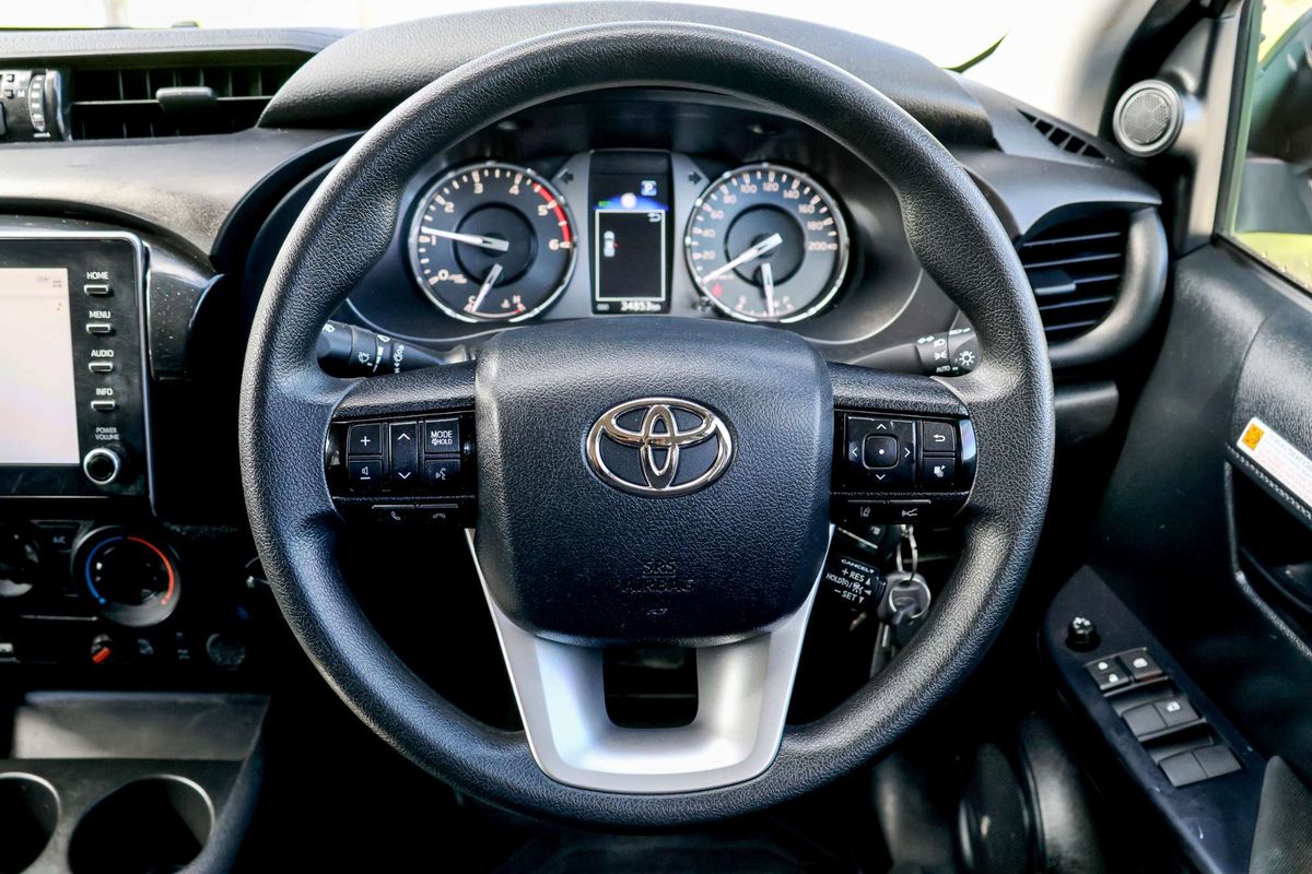 2022 Toyota Hilux SR GUN126R 4X4 image 21