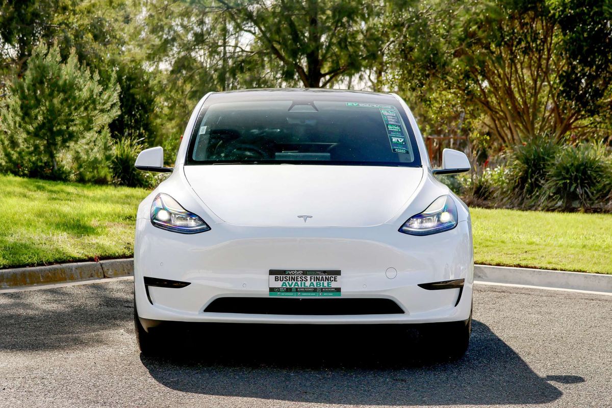 2022 Tesla Model Y Rear-Wheel Drive