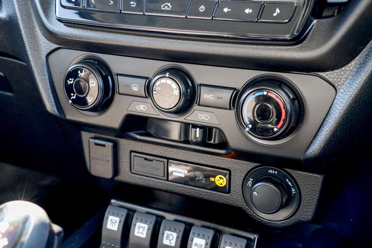 2020 Isuzu D-MAX SX 4X4 image 31
