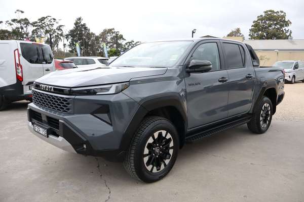 2025 Toyota Hilux SR5 GUN226R 4X4