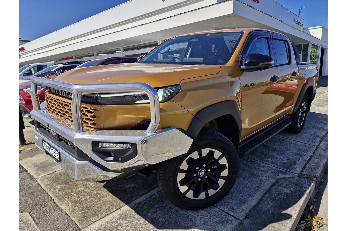 2025 Toyota Hilux SR5 48V GUN227R 4X4
