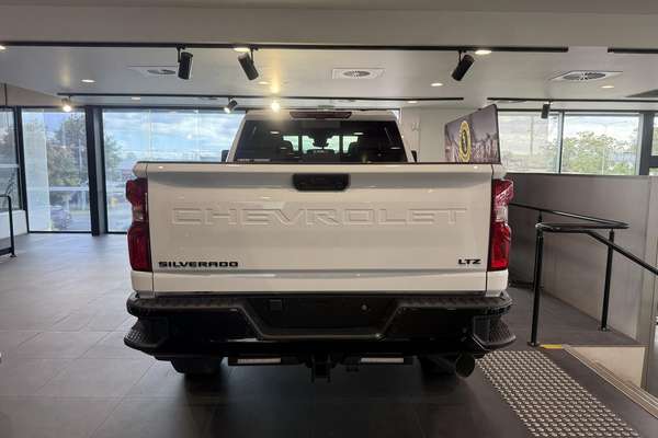 2025 Chevrolet Silverado HD LTZ Premium W/Tech Pack T1 4X4