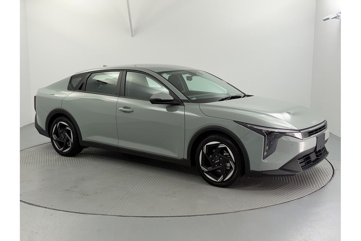 2025 Kia K4 Sport CL4m