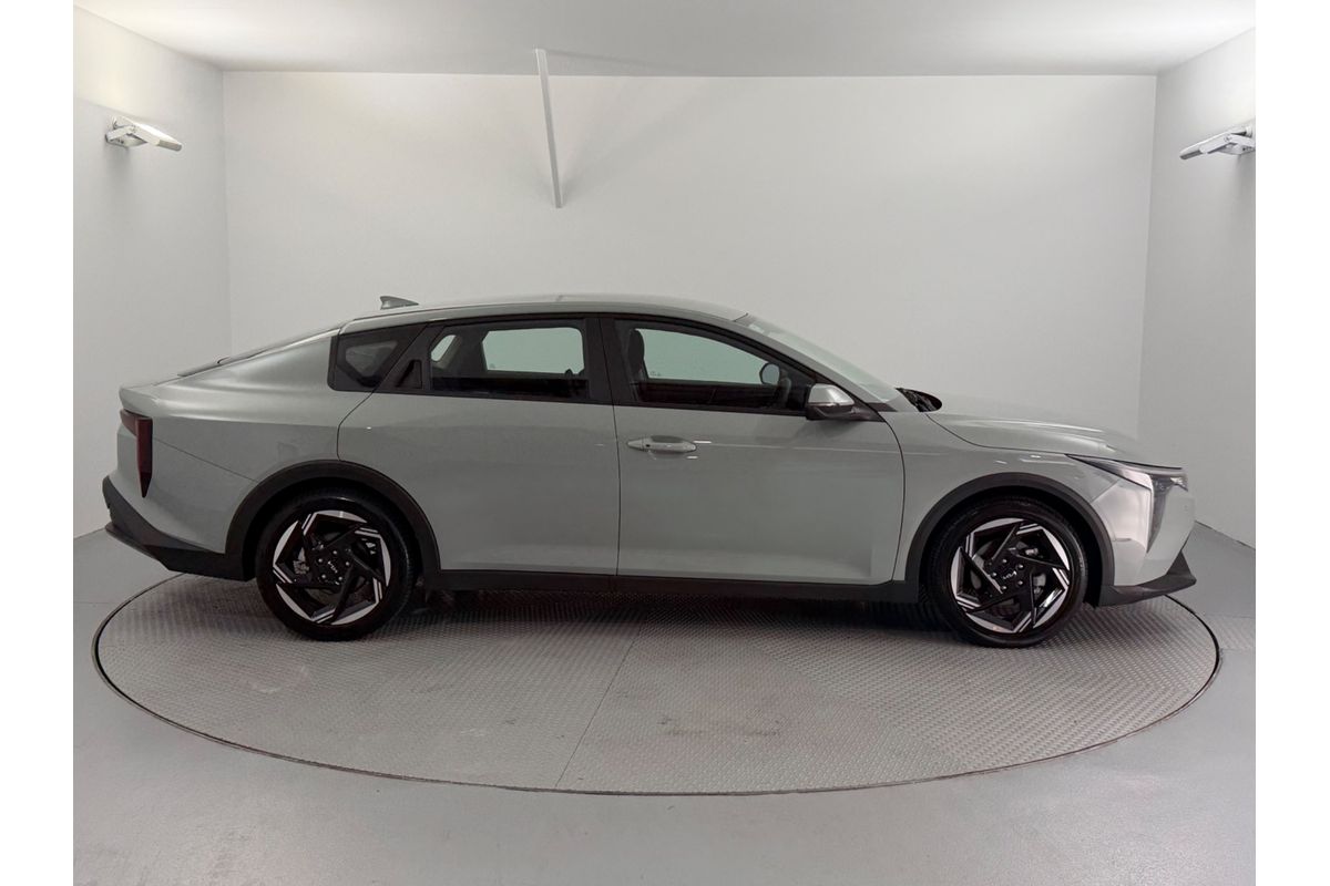 2025 Kia K4 Sport CL4m