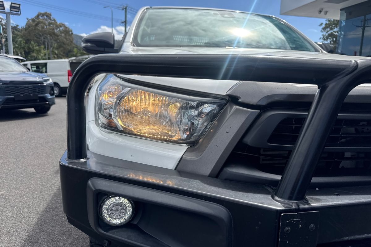 2022 Toyota Hilux SR GUN126R