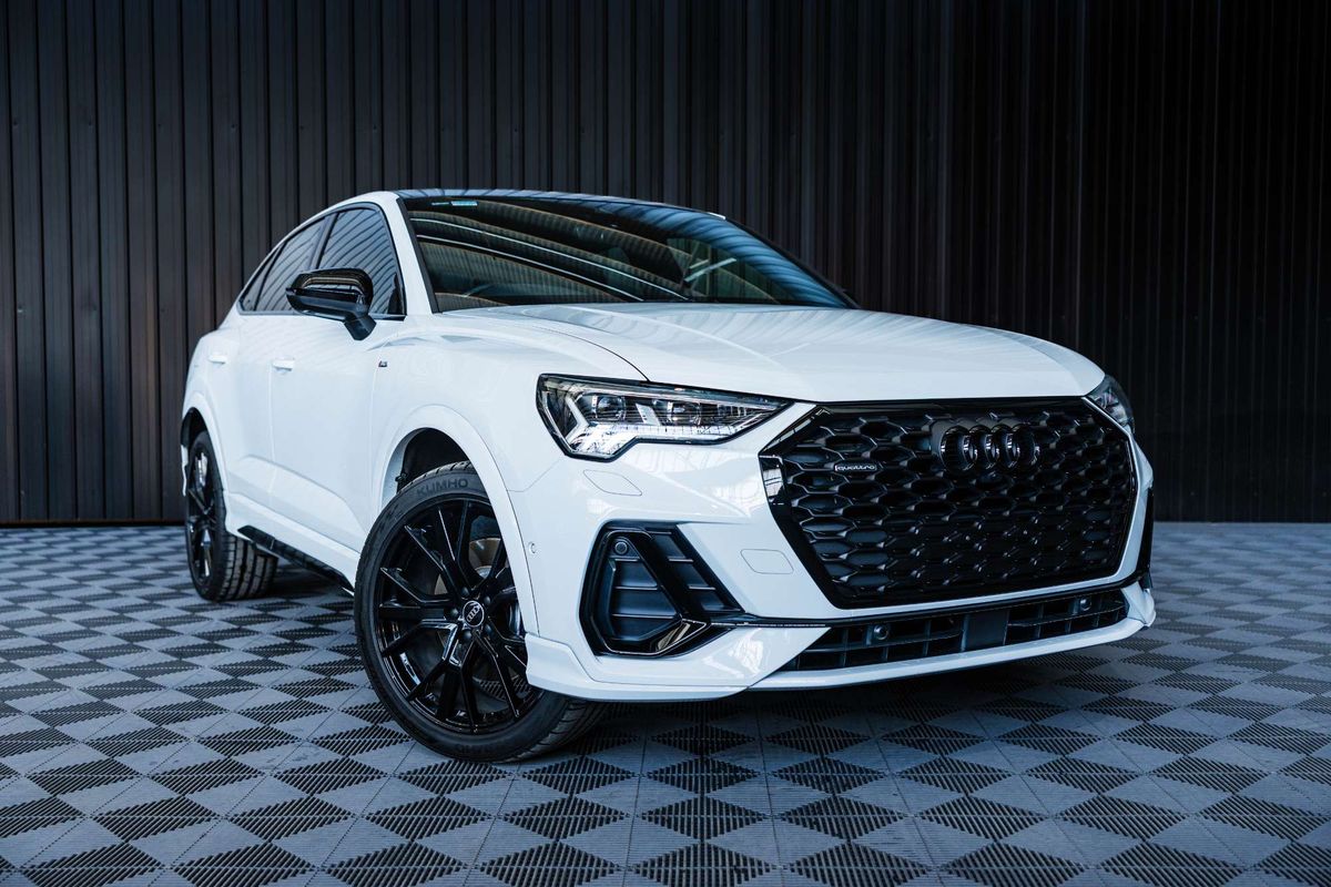 2021 Audi Q3 40 TFSI S line F3