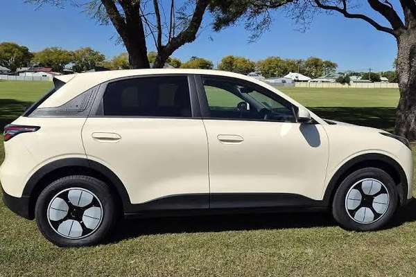 2026 Geely EX2 Complete E22H