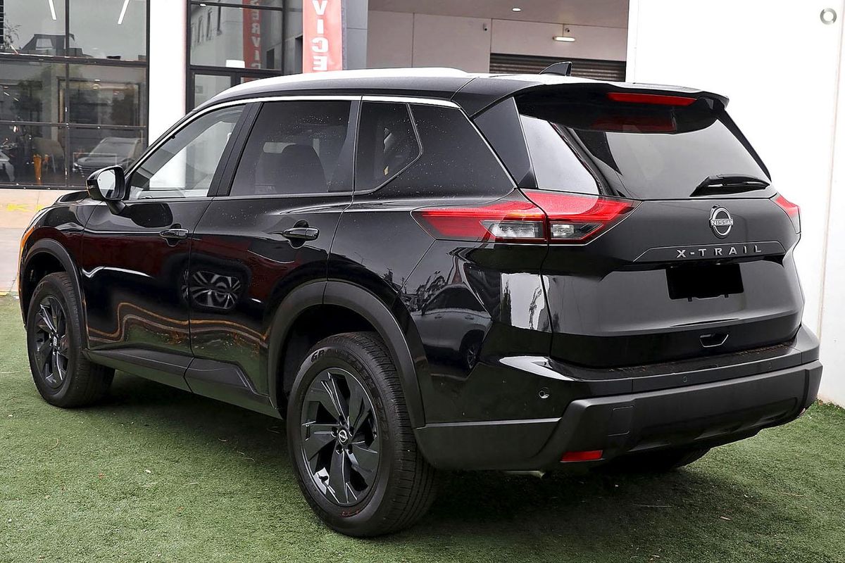 2026 Nissan X-TRAIL ST-L T33