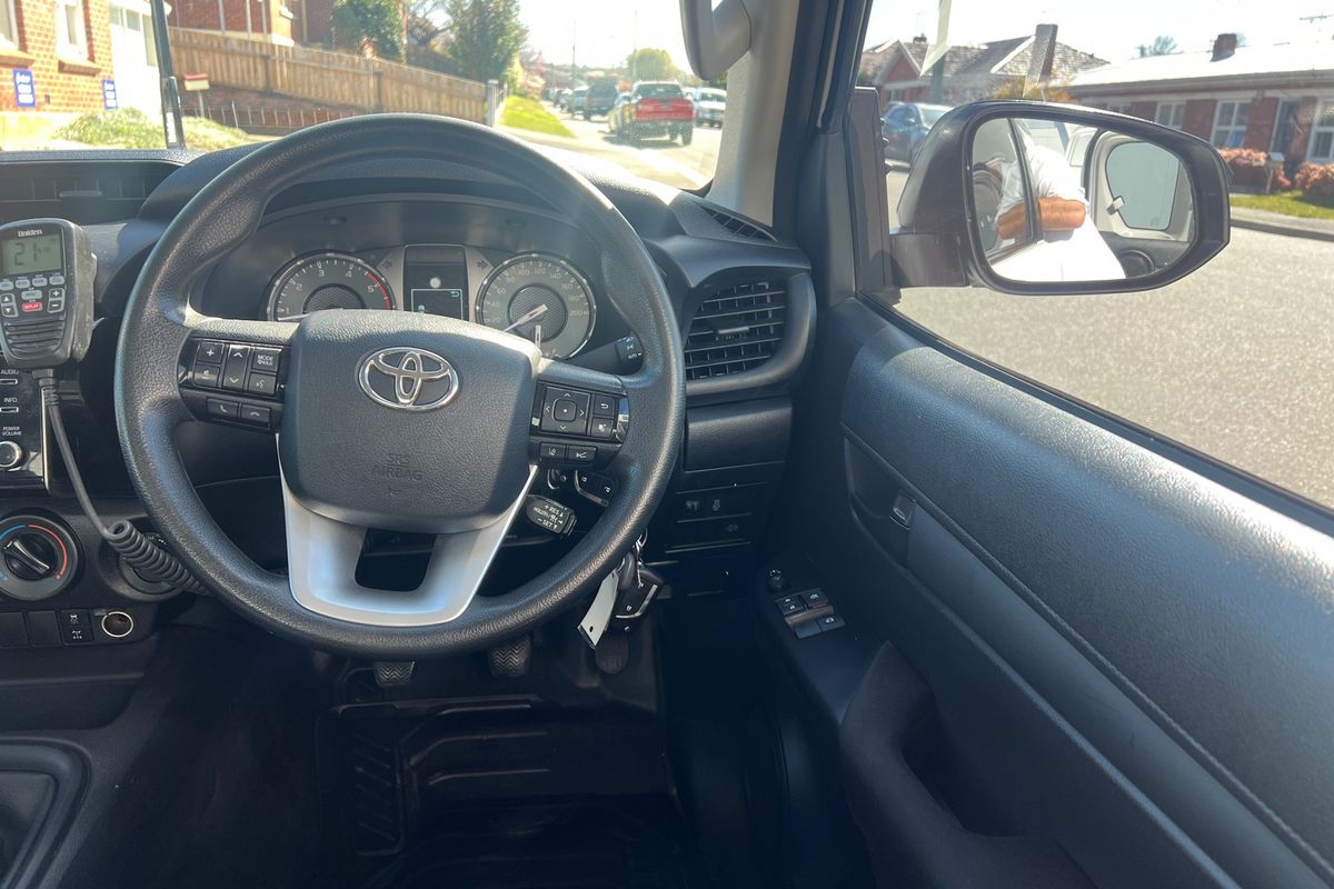 2024 Toyota Hilux SR GUN126R 4X4