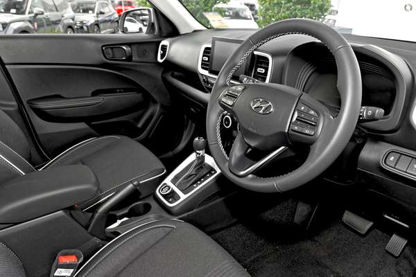 2026 Hyundai Venue Active QX.V5