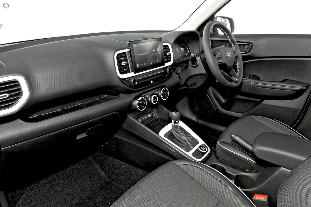 2026 Hyundai Venue Active QX.V5